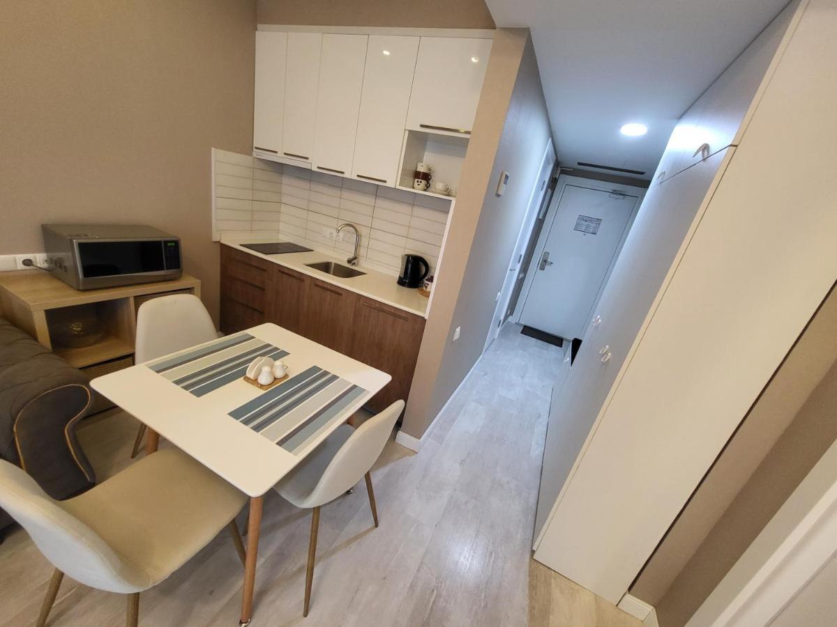 Holiday Apartments 巴统 外观 照片